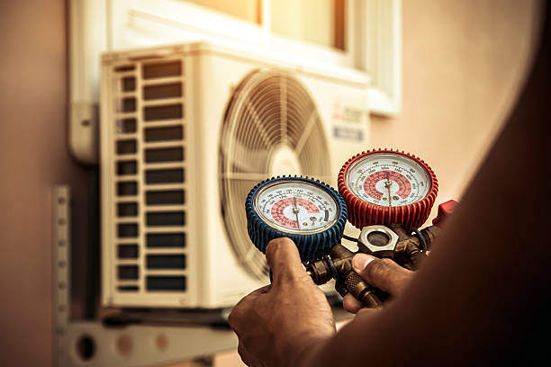 Professional Ac Installation technician working in Central Valley, NY
